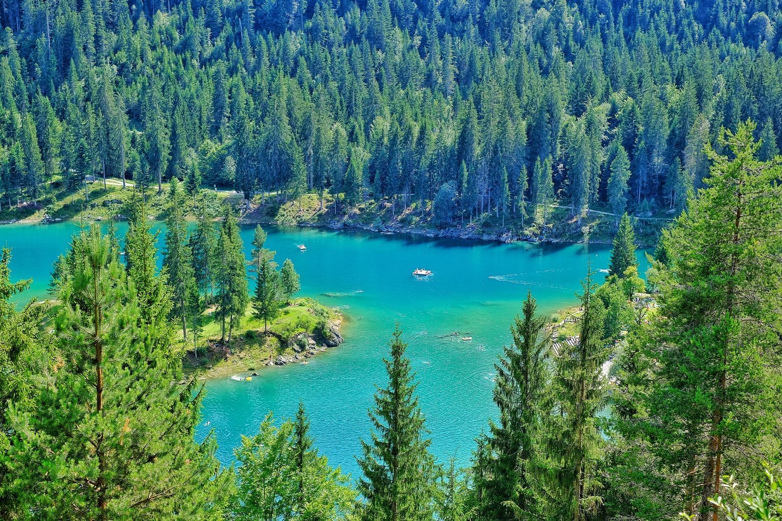 Bergpanorama mit See